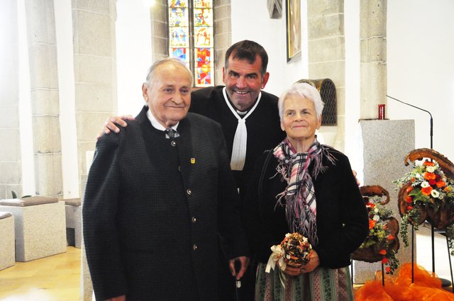 Jubelhochzeits-Paare aus St. Martin im Oktober 2018.  | Foto: Foto: Schwarz