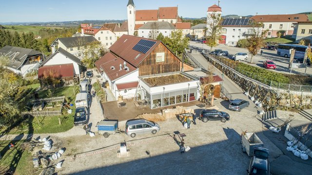 &lt;f&gt;Bei der Ausgabe &lt;/f&gt;beim MostBirnHaus in Ardagger Stift. | Foto: Cleanhill Studios