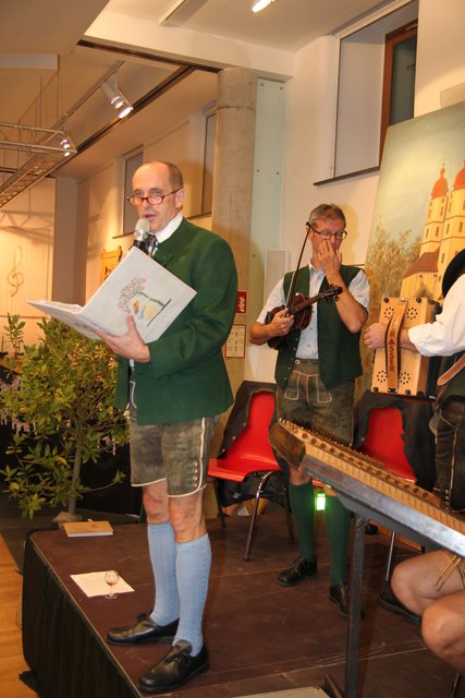 Obmann Peter Nöhrer bei der Eröffnung