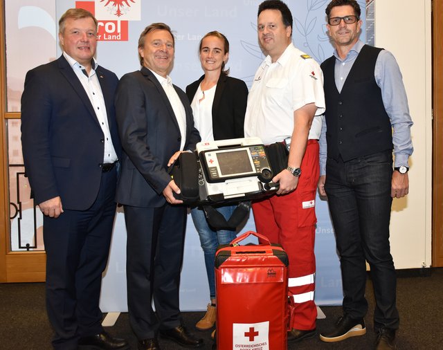 Nur 167 PatientInnen beim Sportgroßereignis Rad WM in Tirol: Von links Gesundheitslandesrat Bernhard Tilg, Univ.-Prof. Wolfgang Schobersberger und Priv.-Doz. Blank, beide ISAG, Christian Schneider, Rotes Kreuz Tirol, Andreas Klingler, GF Rad WM GmbH.