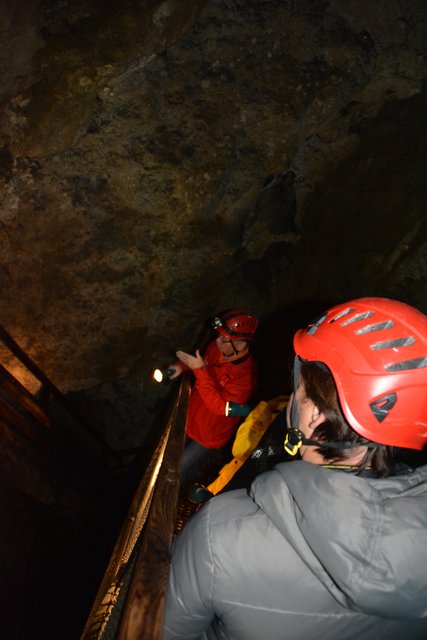 Übung der Höhlenretter: Die Höhlenführer, die Höhlenrettung und die Bergrettung übten den Ernstfall in der Ötscher-Tropfsteinhöhle.