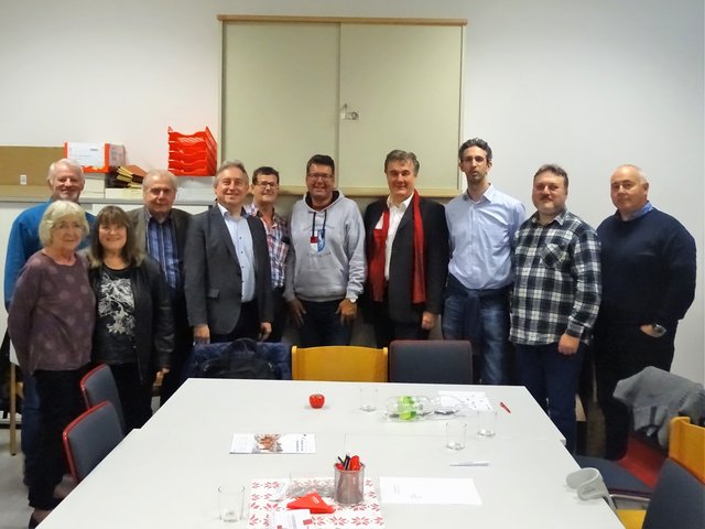 Karl Hava, Annemarie Sperlich, Eva Abel, Hans Kickmaier, StR Schmid Karl, Bürgermeister von Hainfeld Albert Pitterle, NR Robert Laimer, StR Stefan Mann, David Kalwil, Gerhard Mayer, GR Erich Deim. | Foto: Gregor Unfried