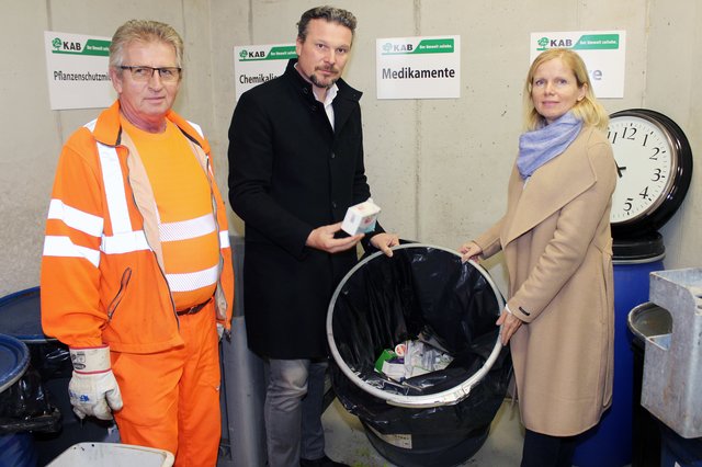 Jutta Pollinger-Juvan von der Apothekerkammer ist erfreut, dass die Stadt Klagenfurt künftig Alt-Medikamente kostenlos entsorgt. Darüber informierte sie heute gemeinsam mit StR Wolfgang Germ.