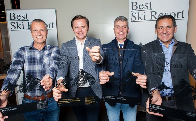 Die Top 3 bei BEST SKI RESORT 2018 (v.l.): Markus Hasler (Zermatt, Platz 2), Matthias Prugger (Kronplatz, Platz 1), Andreas Schenk (Gröden/Val Gardena, Platz 3) und Hubert Pale (Serfaus-Fiss-Ladis, Platz 3).  | Foto: ProMedia