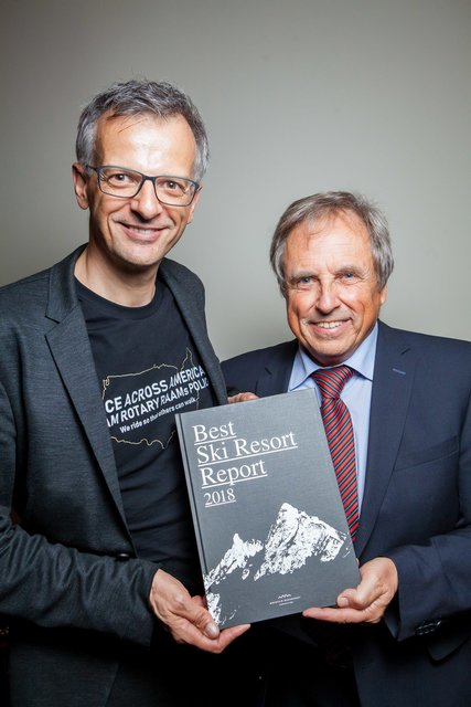 Studienautor Michael Partel (r.) und der wissenschaftliche Begleiter Prof. Dr. Kurt Matzler präsentieren den BEST SKI RESORT Report 2018. | Foto: ProMedia