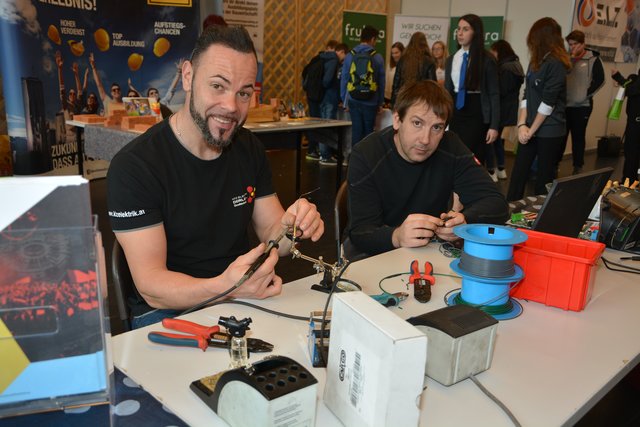 ...bis zur Metalltechnik und Werkzeugbau war alles vertreten.