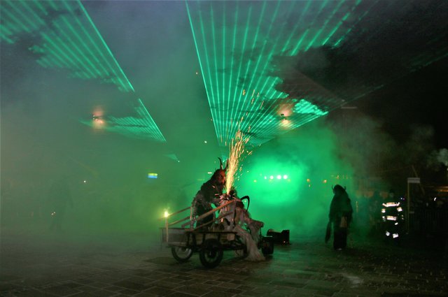 Feuer- und Laser Show beim Perchtenlauf in Hausmannstätten 2018 bei Graz