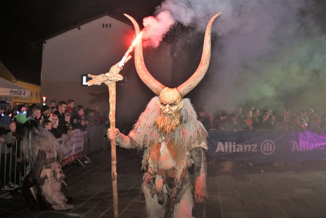 Bierbaumer Street Devils beim Perchtenlauf in Hausmannstätten