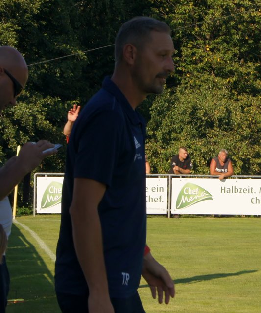 Eltendorfs Trainer Poandl war mit seiner Elf zufrieden. | Foto: Elisabeth Kloiber