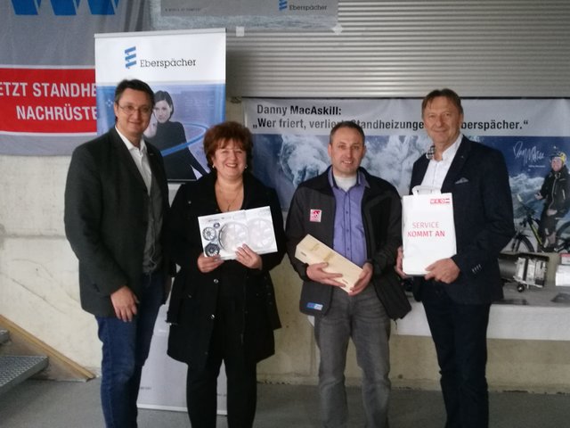 Gratulation durch eine Wirtschaftskammer-Delegation (von links): Thomas Novoszel, Rita Moser, Gerhard Czvitkovics, Wolfgang Ivancsics.