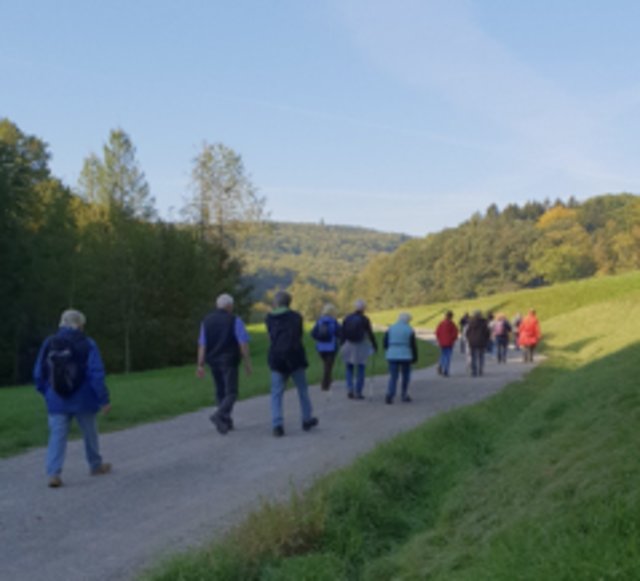 Am Riederberg unterwegs: der Siedlerverein Riederberg auf seinem Herbstausflug. | Foto: Siedlerverein Riederberg