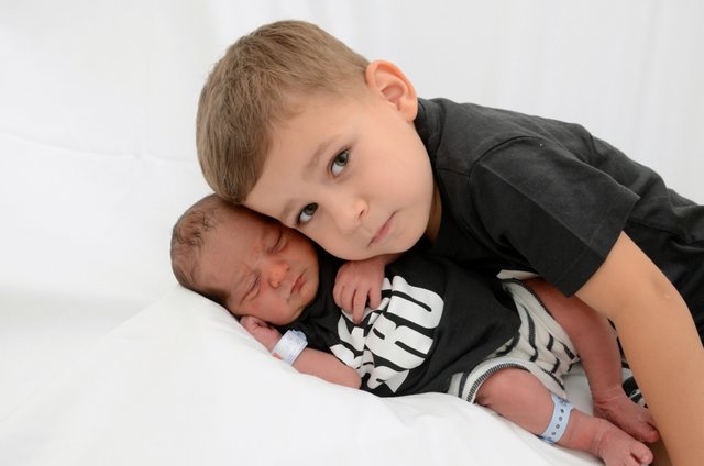 LIAM • Datum: 29.5.2018, Eltern: Amra &amp; Haris Bajramovic, Größe: 50 cm, Gewicht: 3128 g
 | Foto: babysmile