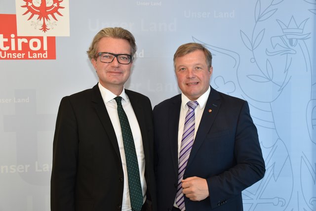 Arbeitsgespräch von LR Tilg mit seinem steirischen Amtskollegen Drexler (li.) im Landhaus in Innsbruck.
