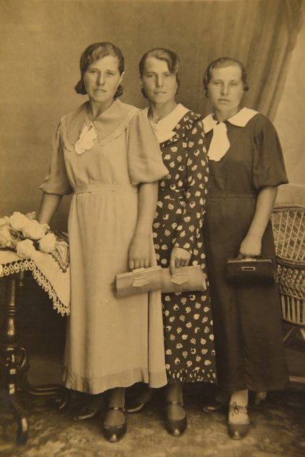 Ida mit ihren Schwestern Maria und Stefanie. | Foto: Frisch