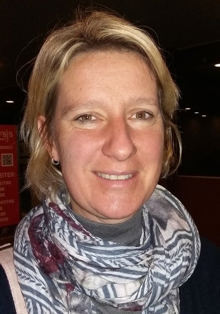 Früher mochte ich Romantikfilme, heute sehe ich total gerne die neuesten Kinderfilme gemeinsam mit meiner Tochter. Anna Pinzer, Zwentendorf