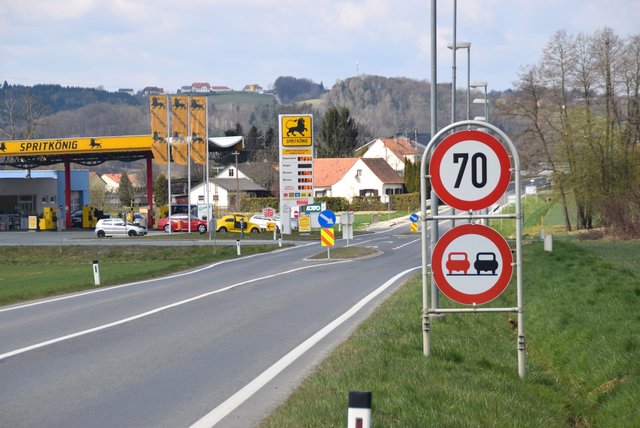 Das Tempolimit auf dem unfallträchtigen Bocksdorfer Bundesstraßen-Abschnitt wird noch heuer von 70 auf 50 km/h verringert.