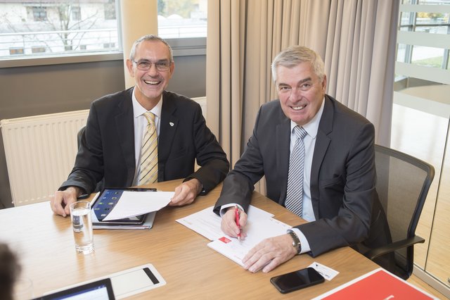Gemeinnützig und innovativ: Christian Krainer (l.) und Wolfram Sacherer stehen für 27 soziale Wohnbauträger in der Steiermark.