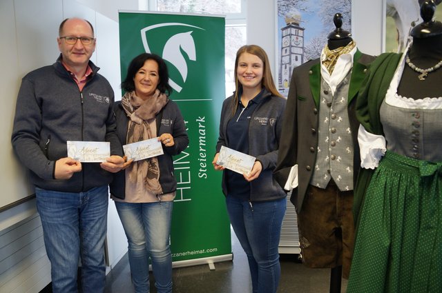 Adi Kern, Linda Peißl und Katharina Müller vom Tourismusverband Lipizzanerheimat | Foto: Almer