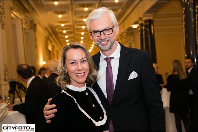 LH-Stellv. Michael Strugl und Ehepartnerin Doris Strugl gehörten ebenfalls zu den geladenen Gästen. | Foto: cityfoto.at