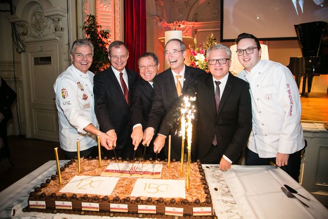Ein feierlicher Abend zu Ehren des Kaufmännischen Vereins. | Foto: cityfoto.at