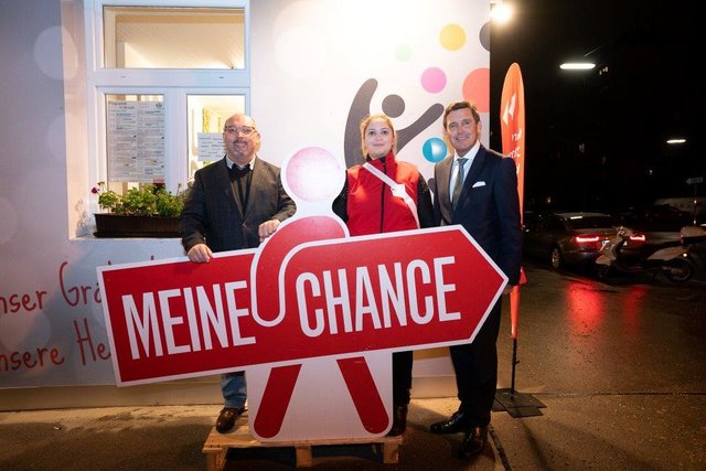 Unsere Intensivkurse fr Singles und Paare (Studentenkurse) bieten wir speziell fr Diese Kurse bieten wir sowohl fr Anfnger als auch fr Fortgeschrittene an. Tanzschule Elmayer 1010 Wien, Brunerstrae 13 Telefon: +4315127197. Intensivtanzkurse fr Singles, Paare und Studenten