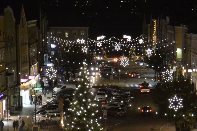 Weihnachtsstimmung in Braunau: 8.500 Lämpchen machen es möglich! | Foto: Stadtamt Braunau