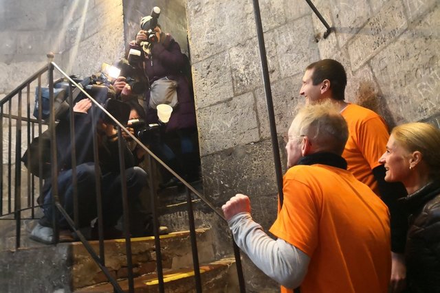 Reges Interesse der Medien beim Aufstieg Eberhard Jordans zur Türmerstube | Foto: Alexander Rüdiger