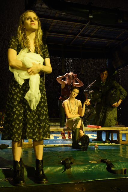 Der gute Mensch von Sezuan, Lili Epply, Josephine Bloeb, Bettina Kerl, Tobias Artner  | Foto: Alexi Pelekanos