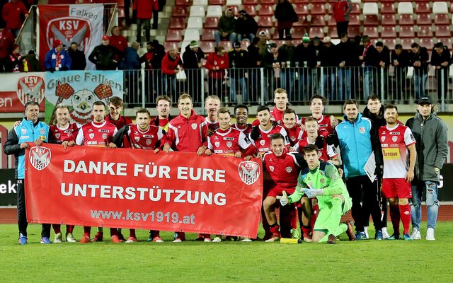 Feierstimmung im Franz-Fekete-Stadion: Mit einem 2:0-Sieg gegen Amstetten gelang dem KSV-Team ein toller Abschluss.