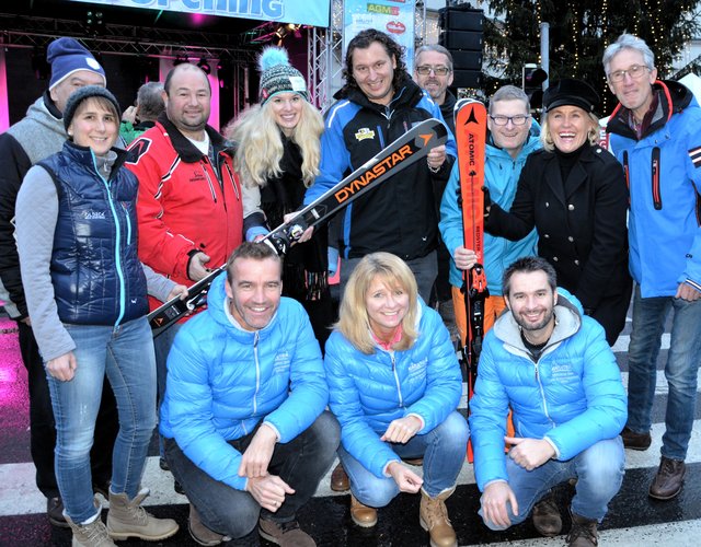Heinz Kabusch (Innerkrems), Ernst Feichter (Baldramsdorf), Kathleen Kahler (Bad Kleinkirchheim), Markus Ramsbacher (Gerlitzen), Stefan Wunderle (Weißensee), Maria Wilhelm (MTG) und Wolfgang Sattlegger (Emberger Alm, hintere Reihe), Stefanie Unterweger (Goldeck), Joschi Peharz, Angelika Lesky und Daniel Ramsbacher