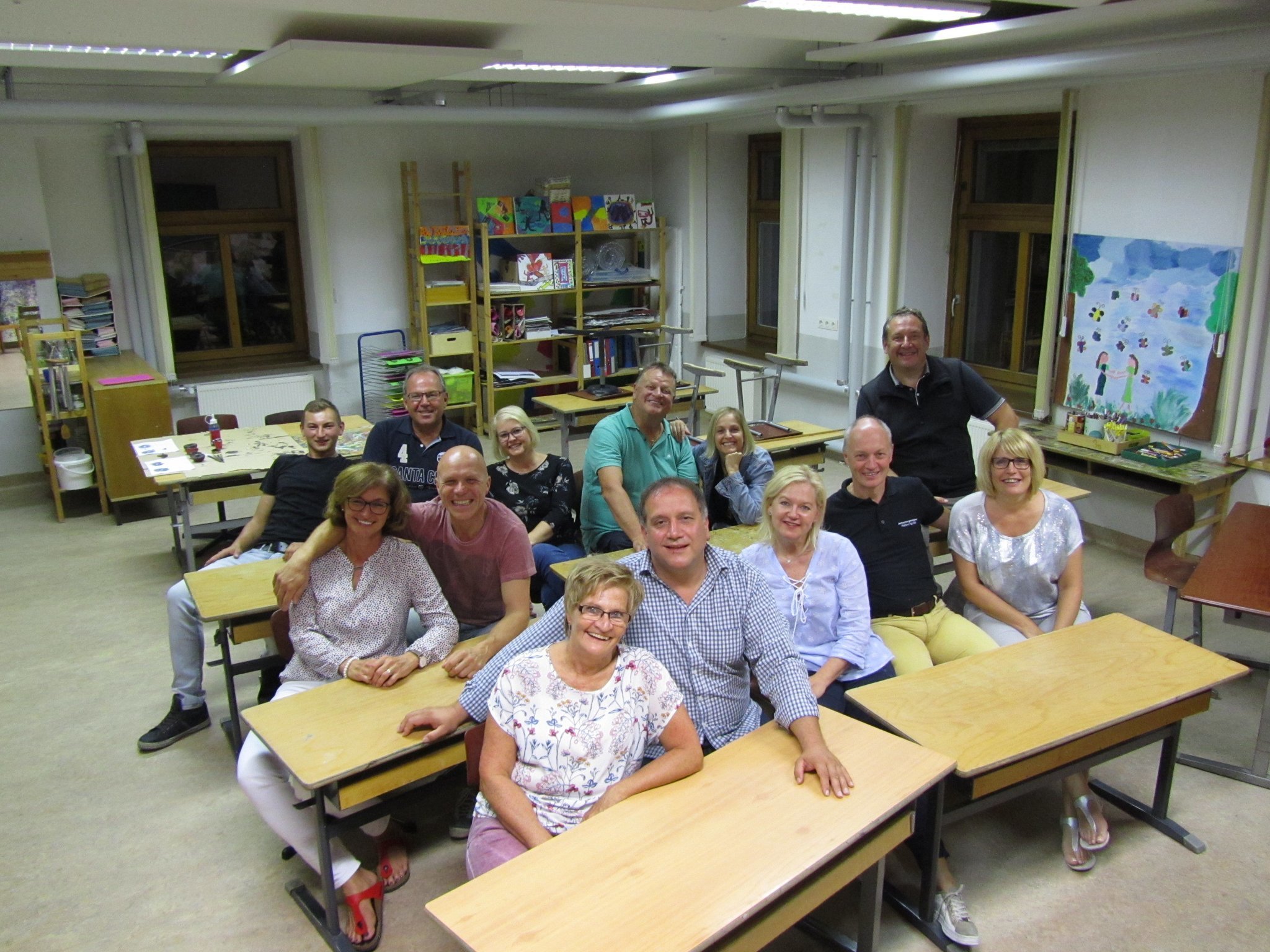 Fr Treffen. Mtter/ Vter fr Kinder - Kinder fr Mtter/ Vter - GOTT FR ALLE. Ein Kind ist eine sichtbar gewordene Liebe (Novalis). Wir freuen uns mit Euch Fr Treffen - Pfarre Absam Dorf