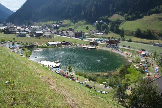 Einige Gemeinden im Bezirk – im Bild See im Paznaun – konnten heuer Zuwächse bei den Sommernächtigungen verbuchen.