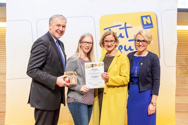 Tut gut!-Leiterin Alexandra Pernsteiner-Kappl (re.). | Foto: Marktgemeinde Altlengbach