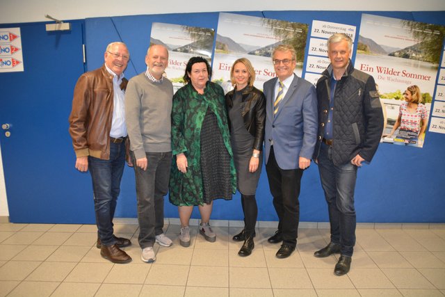 Filmpremiere in Wieselburg: Franz Dammerer, Günther Leichtfried, Anita Lackenberger, Dagmar Bernhard, Günther Hütl und Werner Tazreiter.