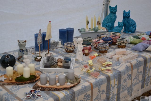 Der Adventbasar zum Schmökern