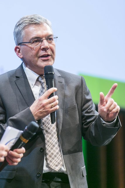 Agrarlandesrat Josef Schwaiger ist begeistert vom Zusammenhalt der Landjugend und den Ergebnissen des Abends. | Foto: Foto-Copyright: Wild &amp; Team Abdruck bei Namensnennung honorarfrei. 