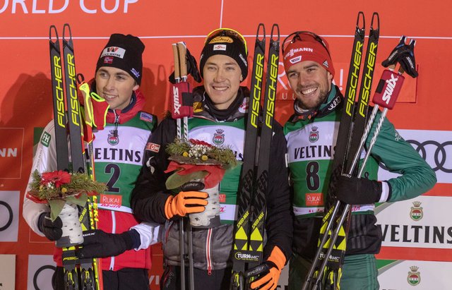 Der Pongauer Mario Seidl siegte vorm Norweger Jarl Magnus Riiber (+16,5 Sek.) und dem Deutschen Johannes Rydzek (+1:08 Min.).