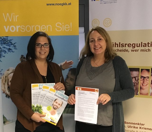 NÖGKK Mitarbeiterin aus Bruck, Stefanie Rieder, mit der Vortragenden Mag. Ulrike Kriener.  | Foto: NÖGKK