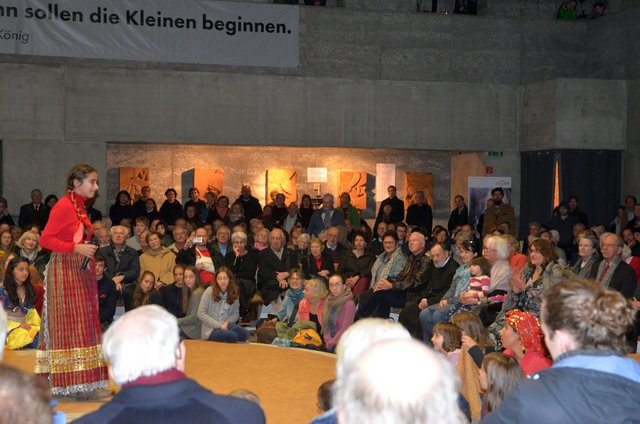 Das Schicksal Marias wurde im Film gezeigt - und dann war sie da und sang sich in die Herzen der Kirchenbesucher | Foto: Gruber