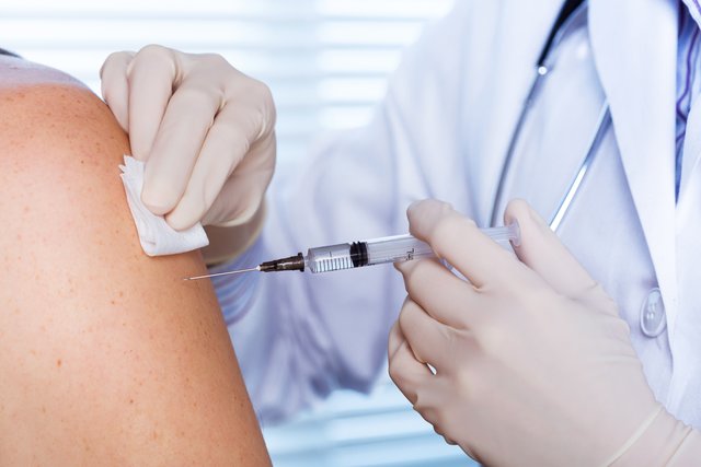 Die Pneumokokken-Impfung ist nicht zuletzt für die Lungengesundheit relevant.