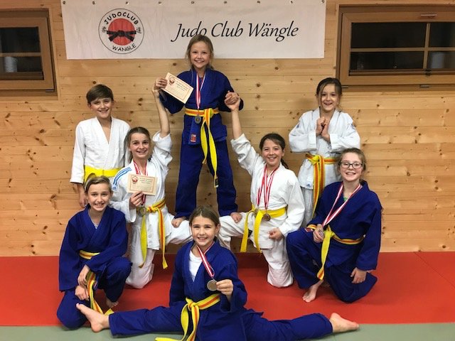 Die Wängler „Judofamilie“ räumte in Kirchberg eine Menge Edelmetall und zwei Cup-Titel ab.