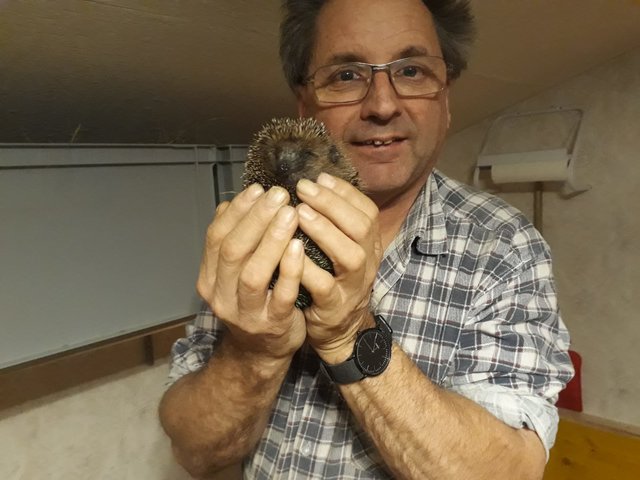 Robert Bergmann mit einem Schützling | Foto: Bergmann