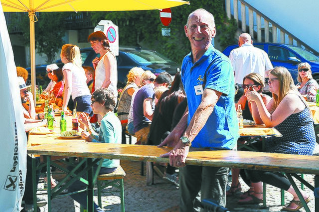 Zu wenig Platz. Es gibt noch genug Bierbänke. | Foto: Thomas Hechenberger