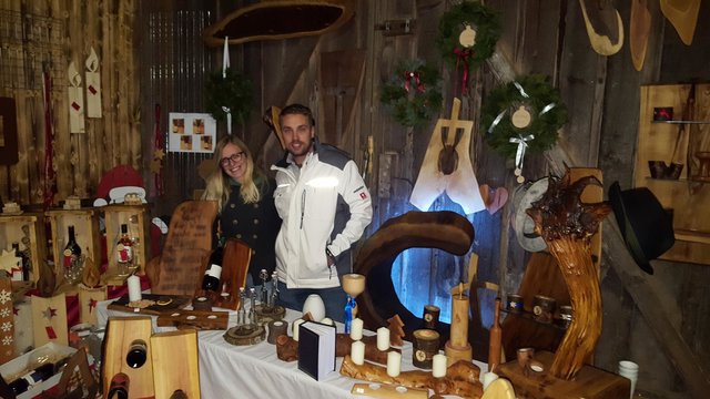 Nachhaltige Geschenke aus Holz gab es für jeden Geschmack. | Foto: David Tuttner