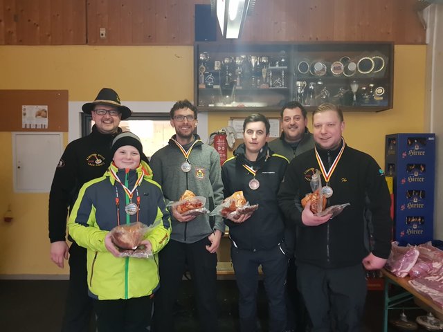 Ein Teil der "ESG Optimisten" mit Vereinsgründer Ronald Nedwed (hinten) | Foto: KK