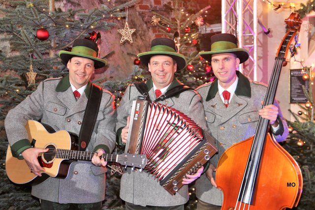 Schneiderwirt Trio, Licht ins Dunkel, Graz
