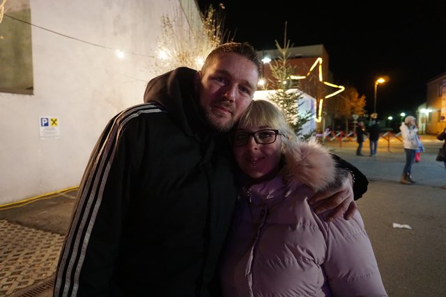 Markus und Julia Kirchleitner genießen Weihnachten daheim bei der Familie