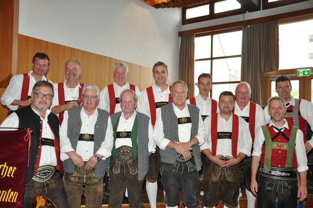 Musiklegenden vereint: Die Hippacher Musikanten begeisterten bei ihrem Sonderkonzert neben den Fidelen Inntalern zahlreiche weitere Gäste.