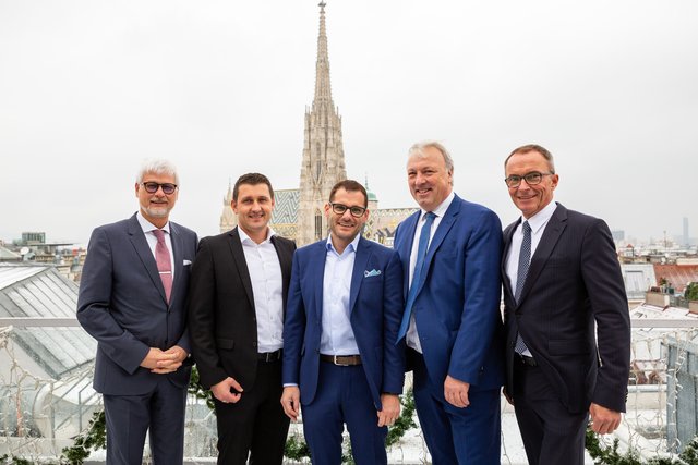Machen gemeinsame Sache: Manfred Freitag, Alexander Jordan, Michael Eichinger, Adolf Melcher und Ralf Moysig (von links) | Foto: Kelag