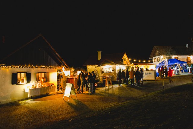 Am 8. und am 9. Dezember warten Christkind, Weihnachtsklänge, kulinarische Spezialitäten und Uhudler-Glühwein.